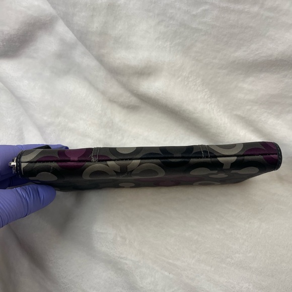 Coach Wallet nylon, EUC - Picture 7 of 13